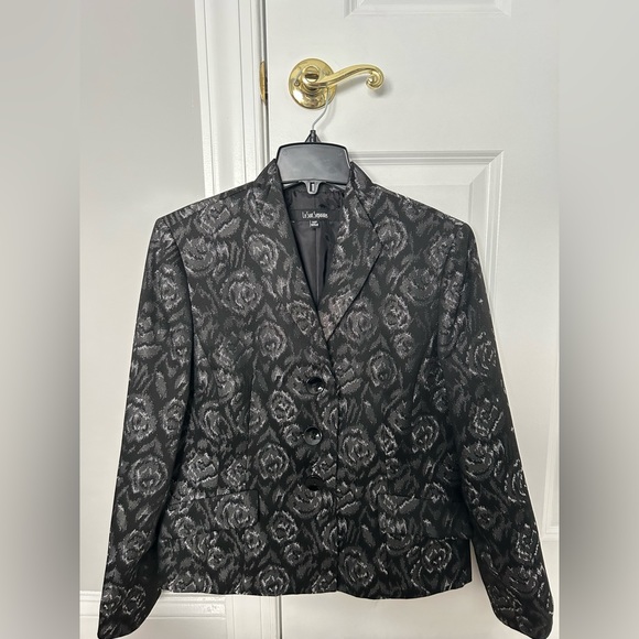 Le Suit Black Suit Jacket Floral Pattern - Picture 1 of 1